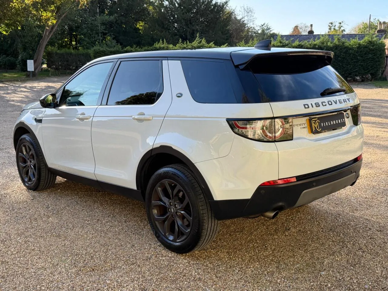Land Rover Discovery Sport 2019 photo 4