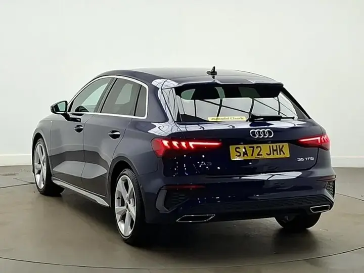 Audi A3 2022 photo 2