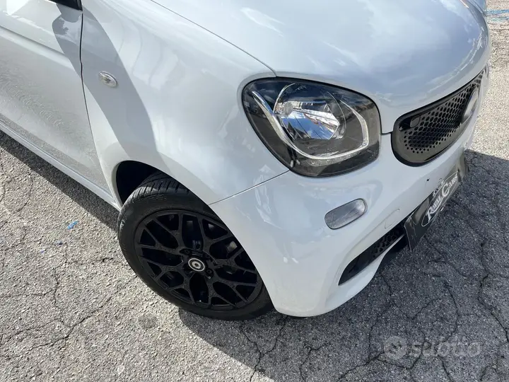Smart Forfour 2015 photo 3
