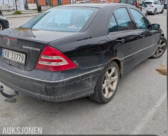 Mercedes-Benz C-Class 2006 photo 3