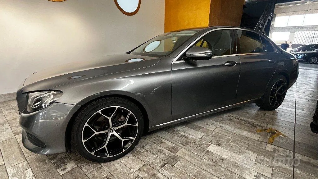 Mercedes-Benz E-Class 2017 photo 3