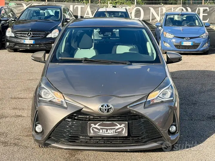 Toyota Yaris 2018 photo 2