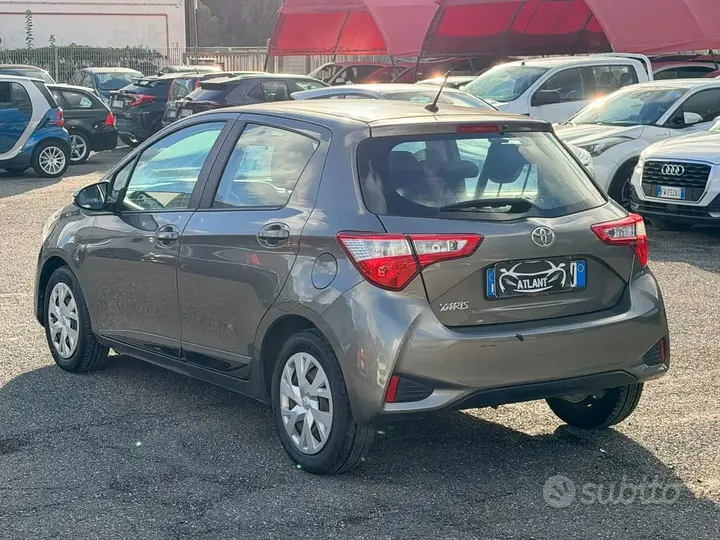 Toyota Yaris 2018 photo 4
