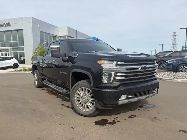 Chevrolet Silverado 2022 photo 2