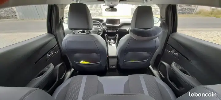 Peugeot 2008 2021 photo 3