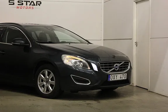 Volvo V60 2011 photo 2