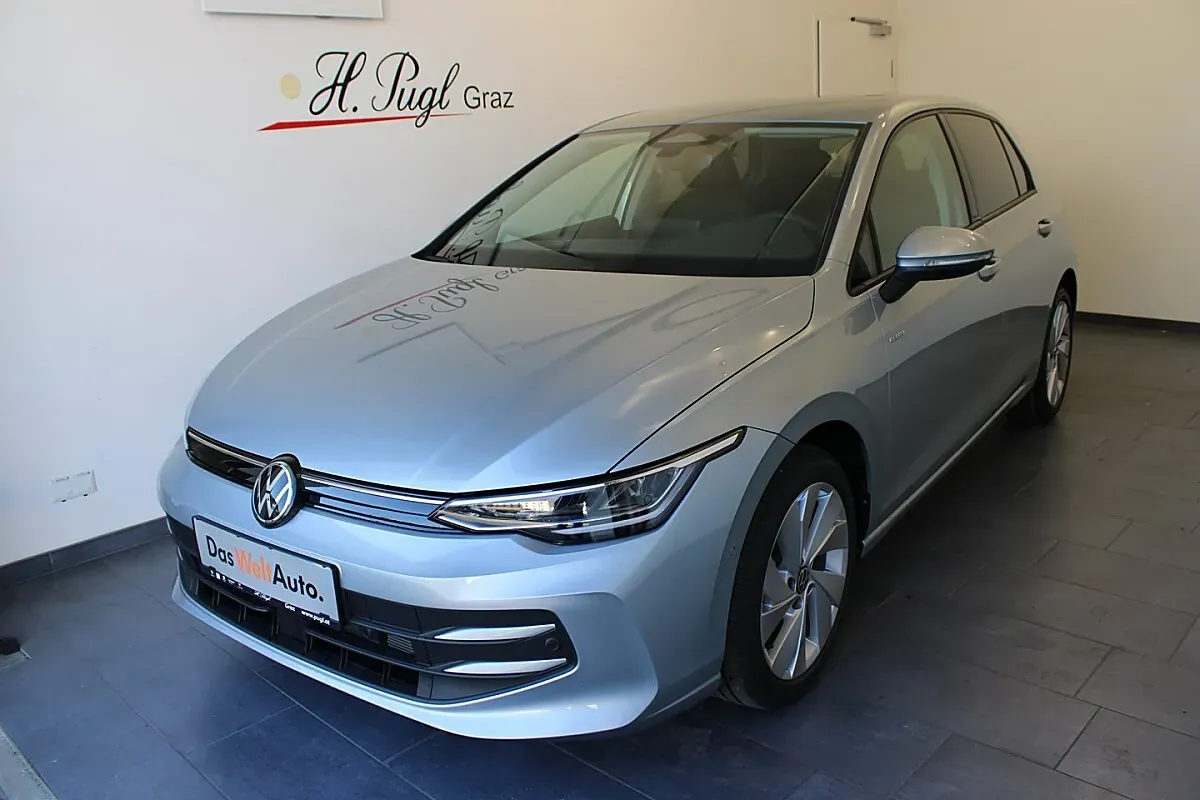 Volkswagen Golf 2026 photo 2
