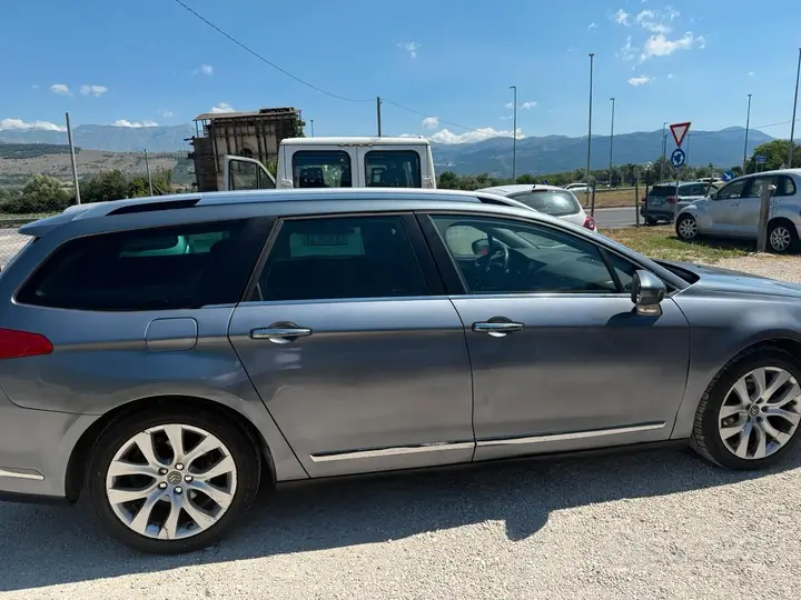 Citroen C5 2010 photo 4