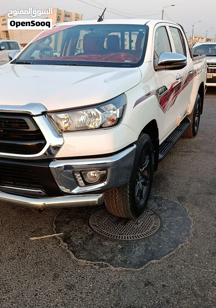 Toyota Hilux 2023 photo 5