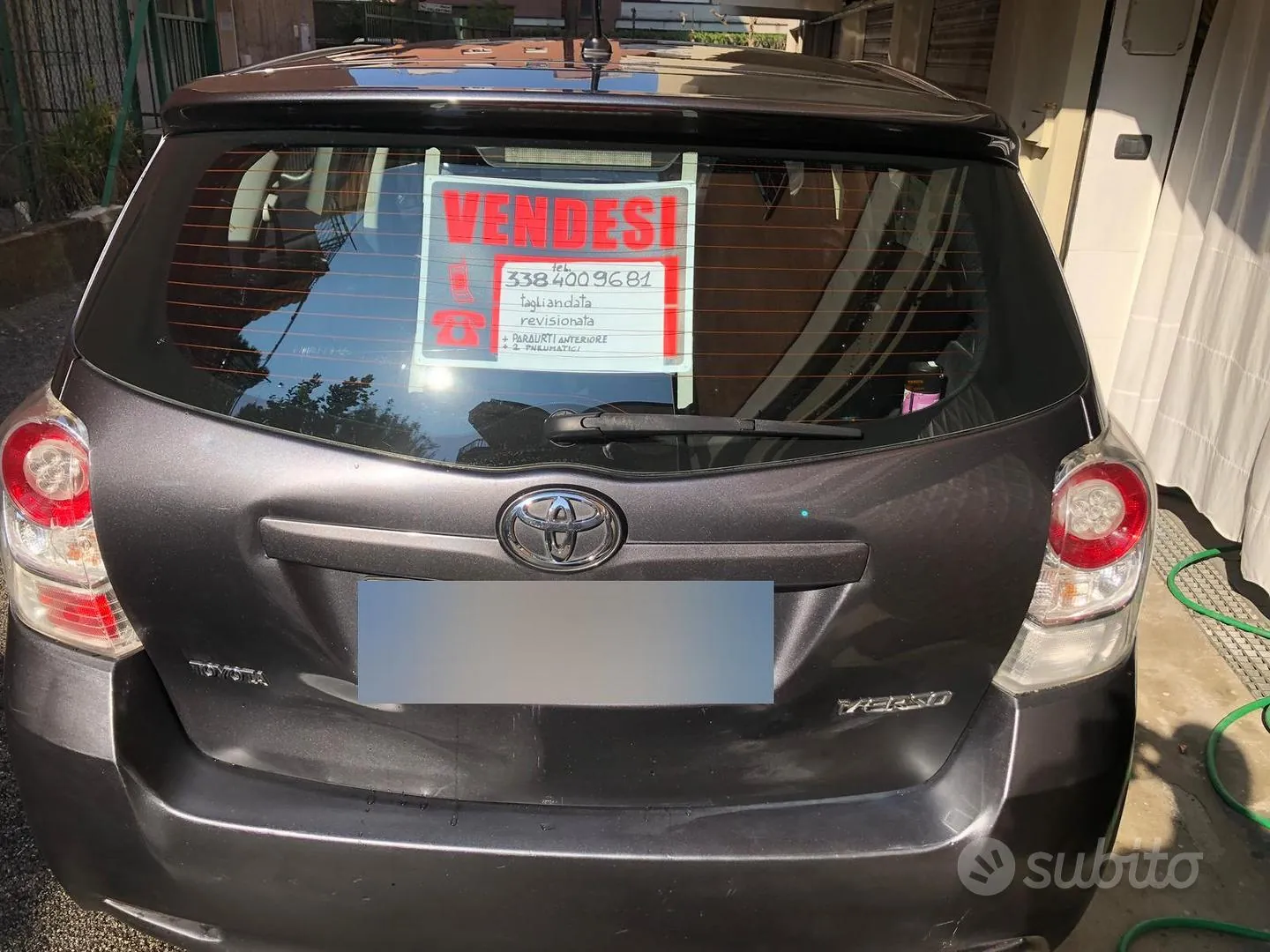 Toyota Verso 2010 photo 2
