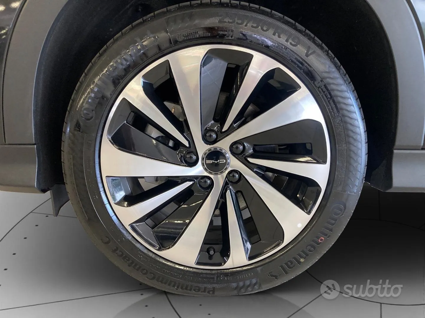 BYD Seal U 2025 photo 5