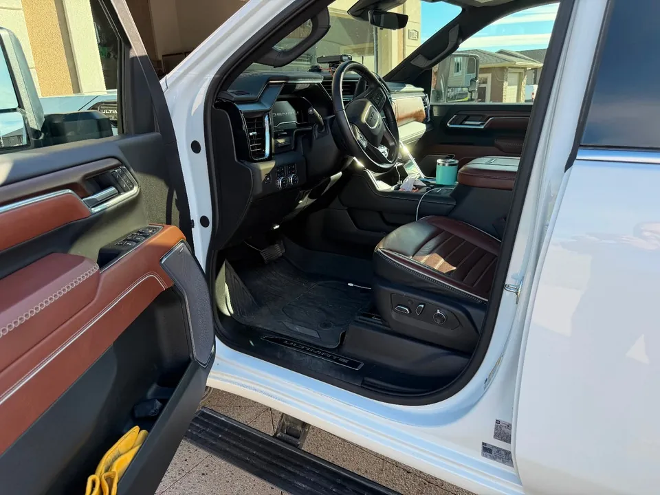 GMC Sierra 3500Hd 2025 photo 3