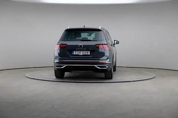Volkswagen Tiguan 2023 photo 2
