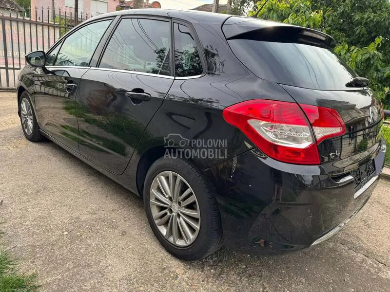 Citroen C4 2011 photo 4