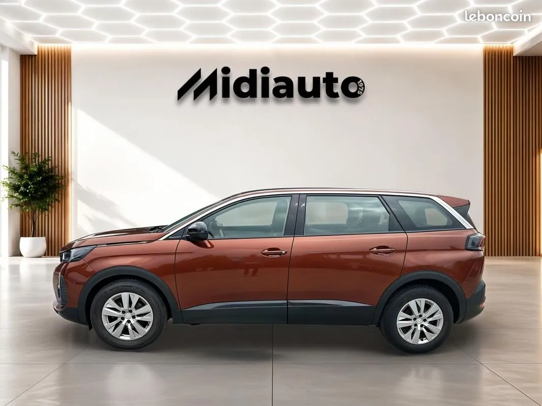 Peugeot 5008 2022 photo 2