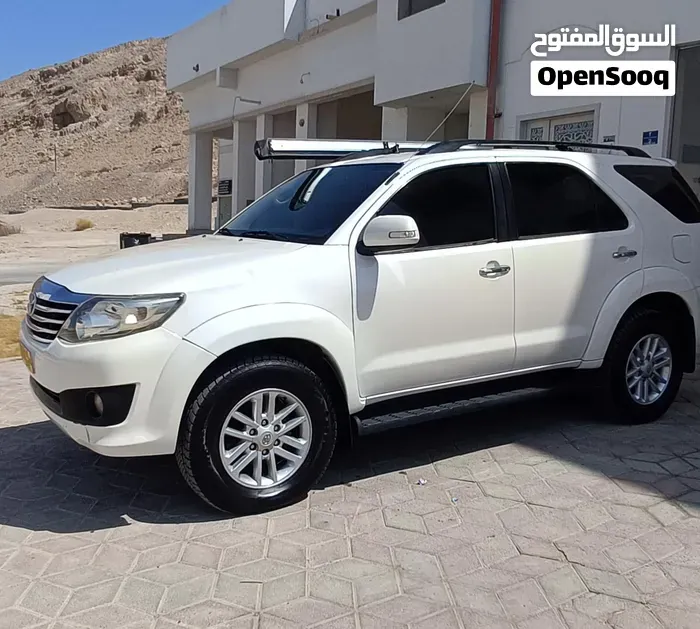 Toyota Fortuner 2015 photo 2