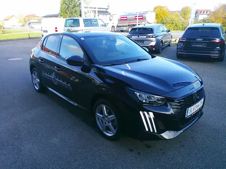 Peugeot E-208 2026 photo 3