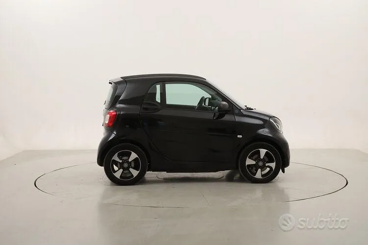 Smart Fortwo 2022 photo 3