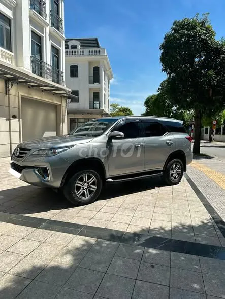 Toyota Fortuner 2017 photo 2