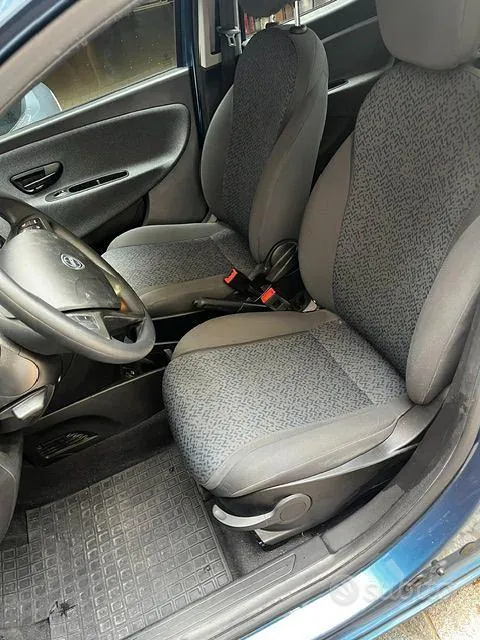 Lancia Ypsilon 2023 photo 5
