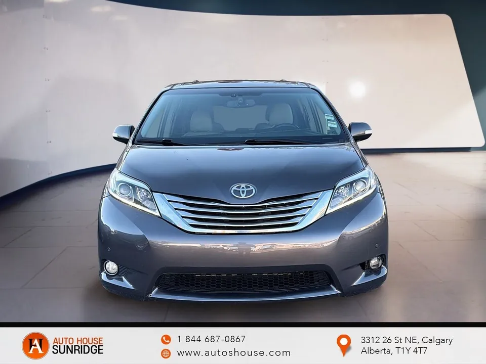 Toyota Sienna 2017 photo 2