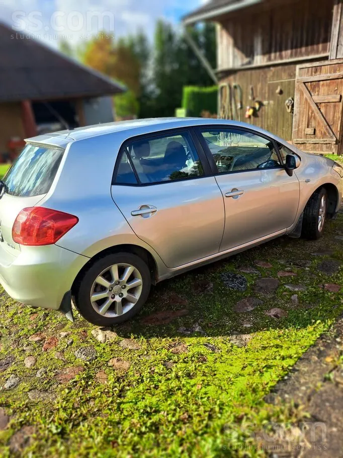 Toyota Auris 2007 photo 2