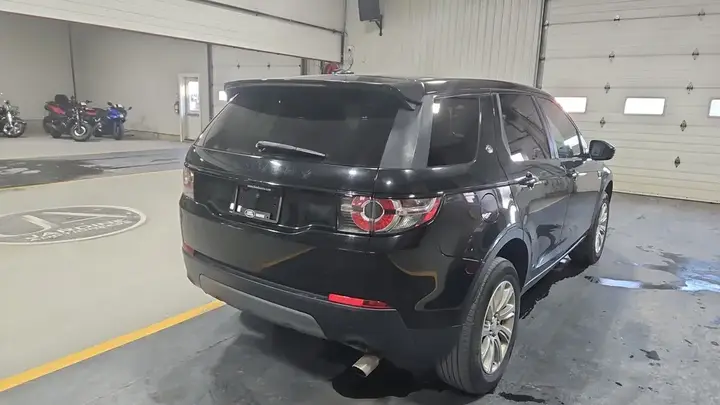 Land Rover Discovery Sport 2016 photo 5