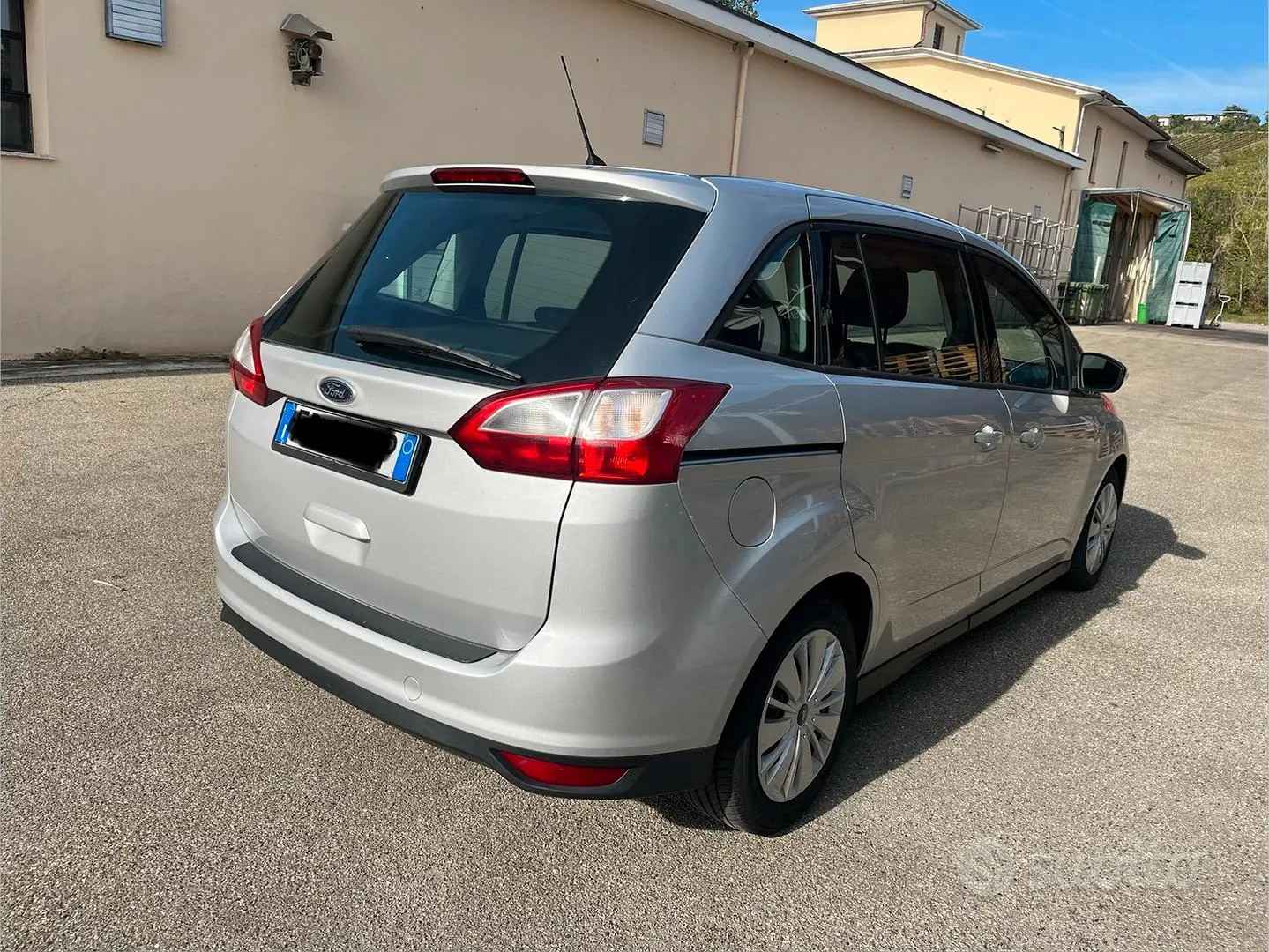 Ford C-Max 2016 photo 3