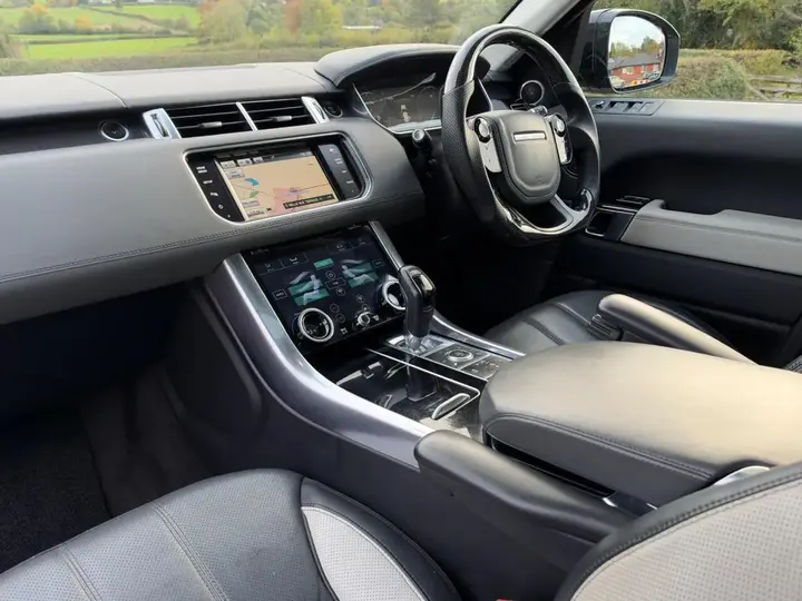 Land Rover Range Rover Sport 2014 photo 2