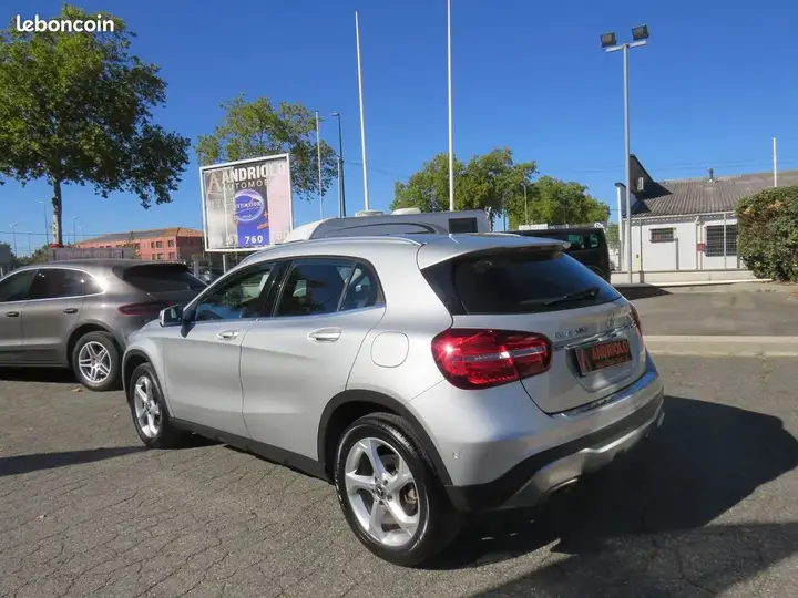 Mercedes-Benz Gla 2017 photo 3