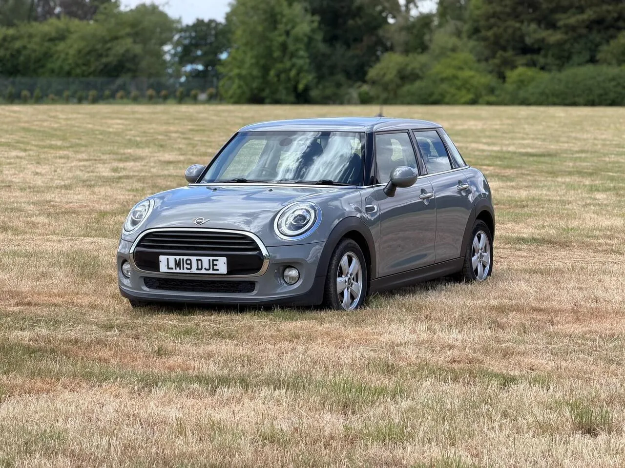 Mini Hatch 2019 photo 2