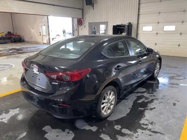 Mazda Mazda3 2017 photo 5