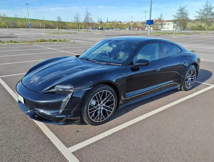 Porsche Taycan 2020 photo 3