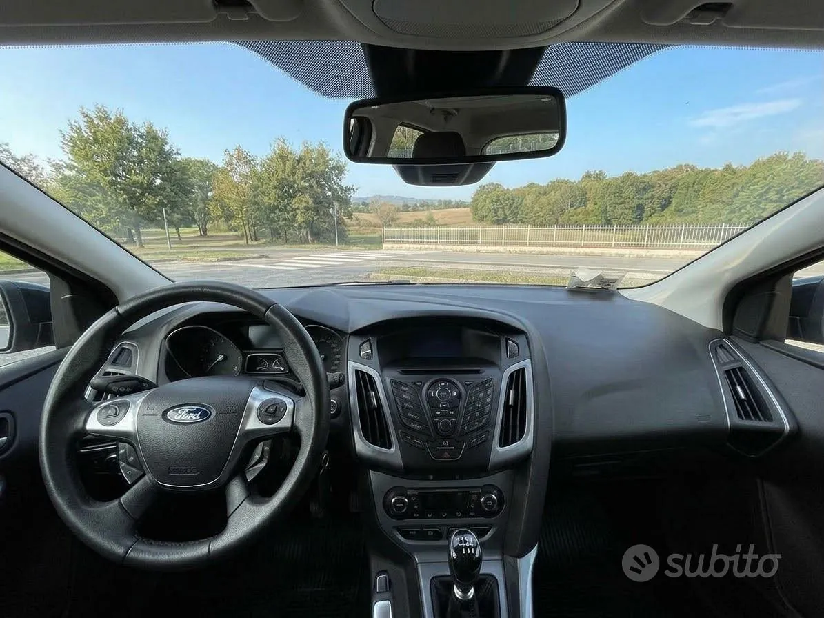 Ford Focus 2011 photo 5