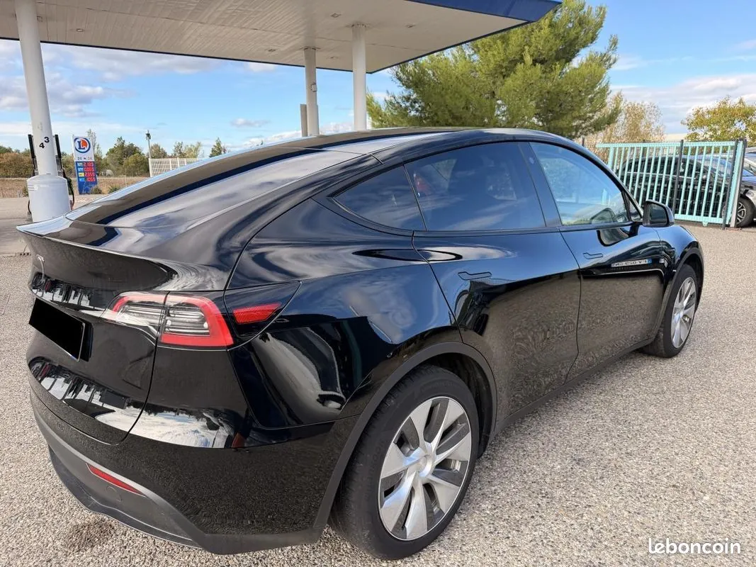 Tesla Model Y 2023 photo 5