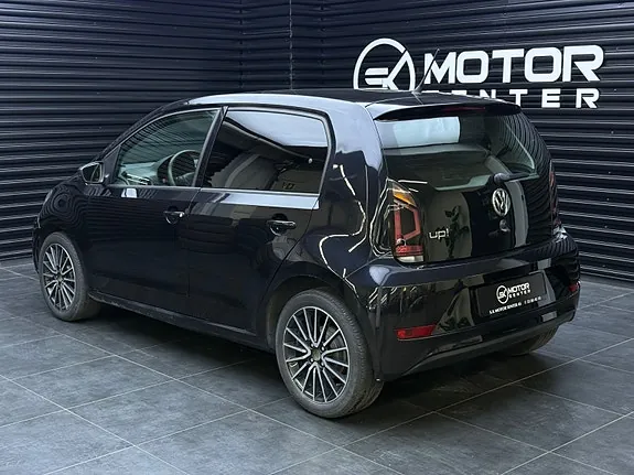 Volkswagen Up 2020 photo 2