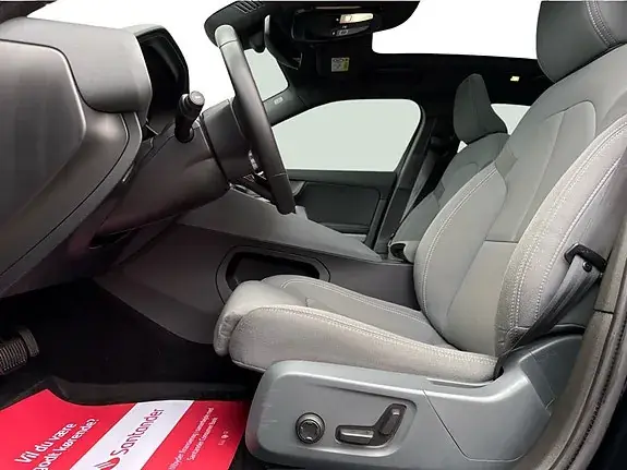 Polestar 2 2023 photo 5