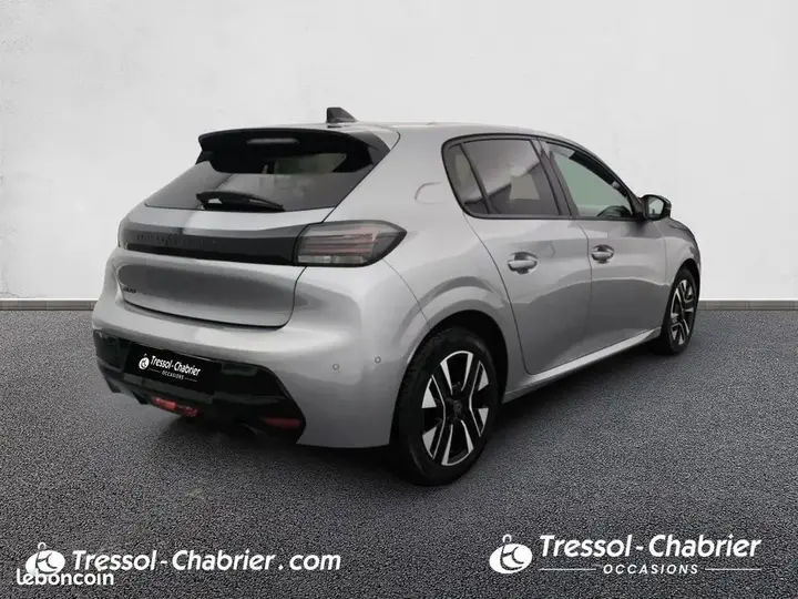 Peugeot 208 2024 photo 5