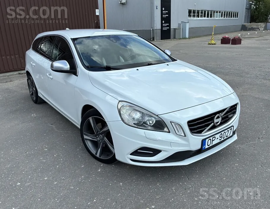Volvo V60 2012 photo 3