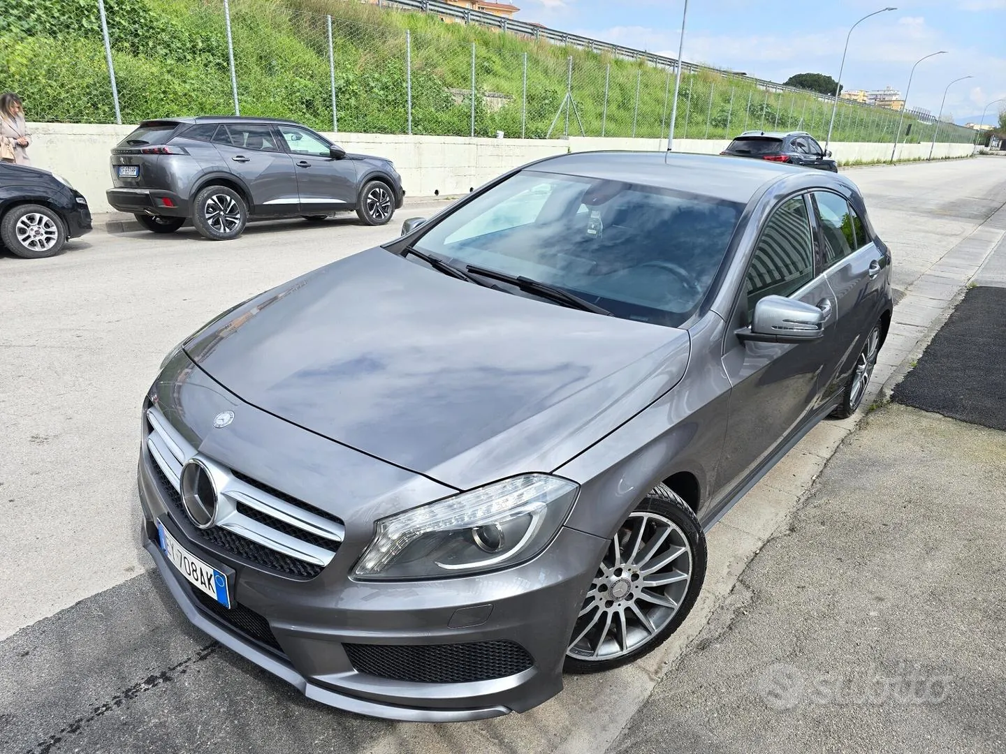 Mercedes-Benz A 180 2015 photo 3