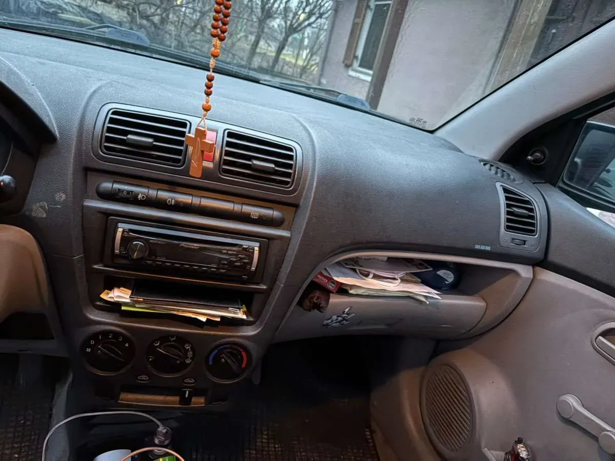 Kia Picanto 2004 photo 3