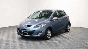 Mazda Demio 2013 photo 4
