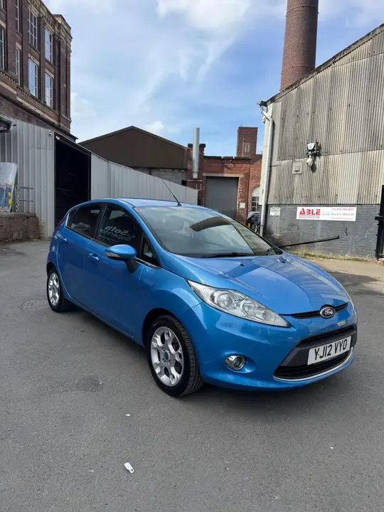 Ford Fiesta 2012 photo 3