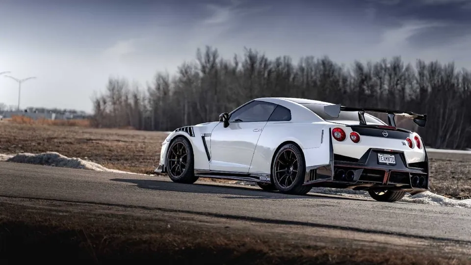 Nissan Gt-R R35 2009 photo 4