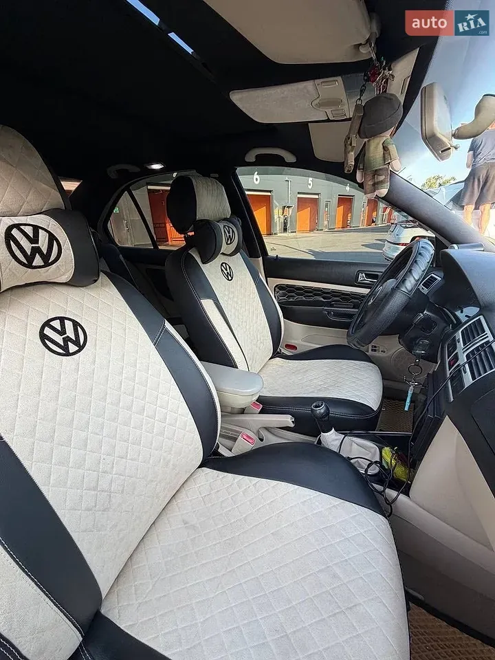 Volkswagen Jetta 2002 photo 4