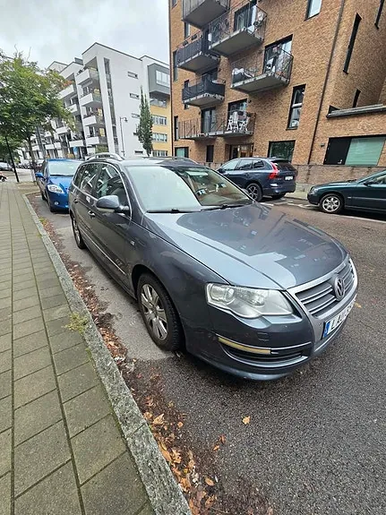 Volkswagen Passat 2010 photo 2