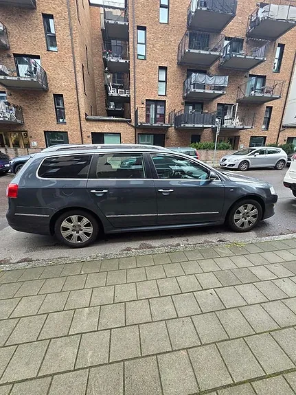 Volkswagen Passat 2010 photo 3