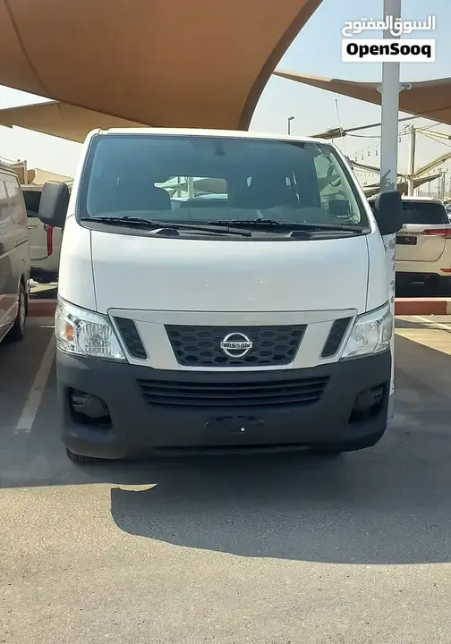 Nissan Urvan 2014 photo 2
