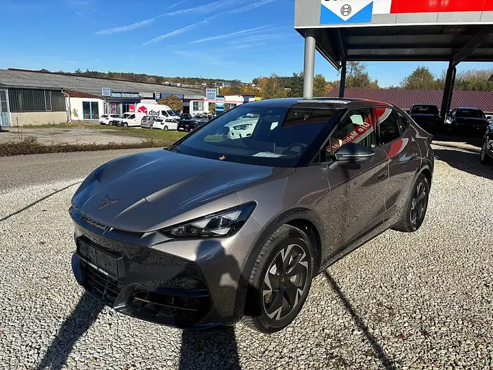 Cupra Tavascan 2025 photo 2