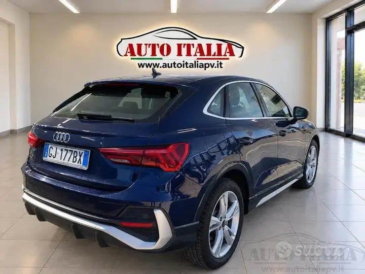 Audi Q3 2022 photo 5
